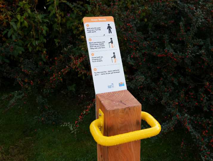 A Strength and Balance post in the grounds of Blairgowrie Community Hospital.